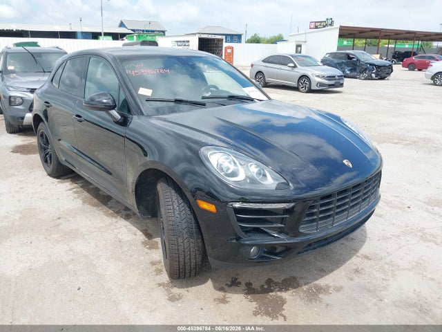 45396784 :رقم المزاد ، WP1AA2A56HLB82030 vin ، 2017 Porsche Macan مزاد بيع