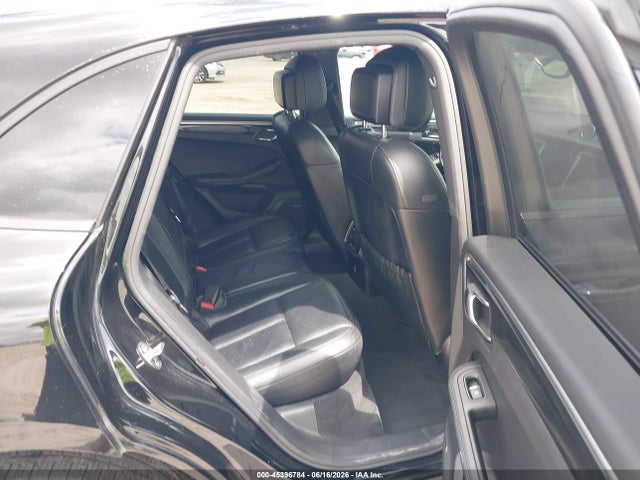45396784 :رقم المزاد ، WP1AA2A56HLB82030 vin ، 2017 Porsche Macan مزاد بيع