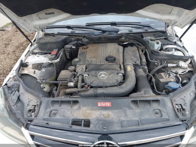 45396806 :رقم المزاد ، WDDGF4HB4ER307819 vin ، 2014 Mercedes-benz C 250 Sport مزاد بيع