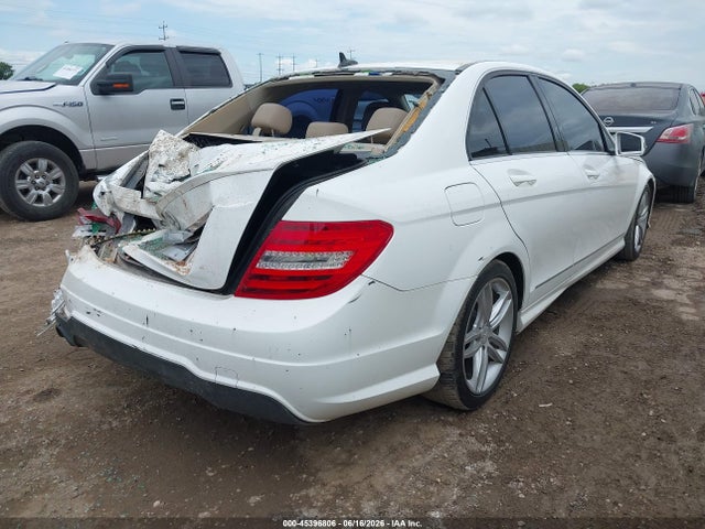 45396806 :رقم المزاد ، WDDGF4HB4ER307819 vin ، 2014 Mercedes-benz C 250 Sport مزاد بيع
