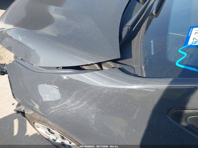 5YFB4MDE9SP260089 Toyota COROLLA LE