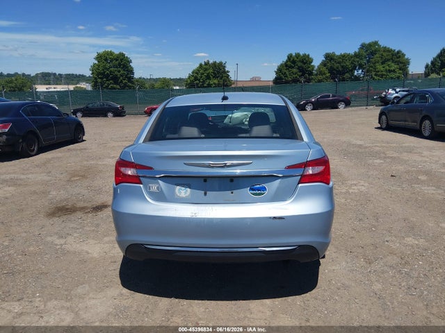 2013 Chrysler 200 Touring მანქანა იყიდება აუქციონზე, vin: 1C3CCBBB4DN540205, აუქციონის ნომერი: 45396834