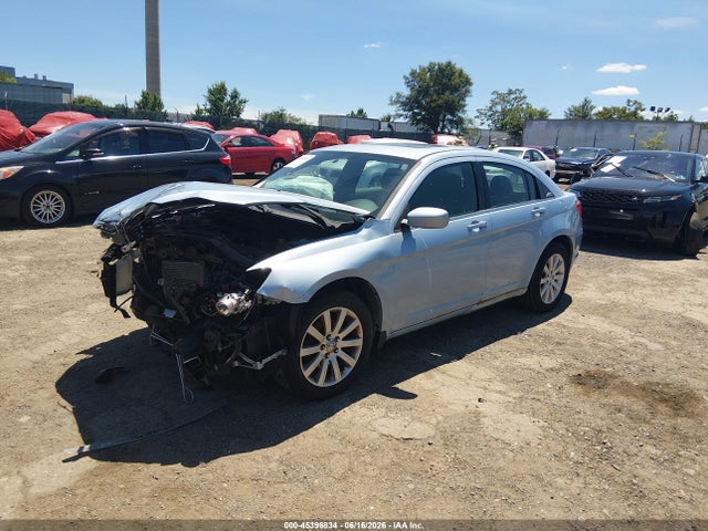 2013 Chrysler 200 Touring მანქანა იყიდება აუქციონზე, vin: 1C3CCBBB4DN540205, აუქციონის ნომერი: 45396834