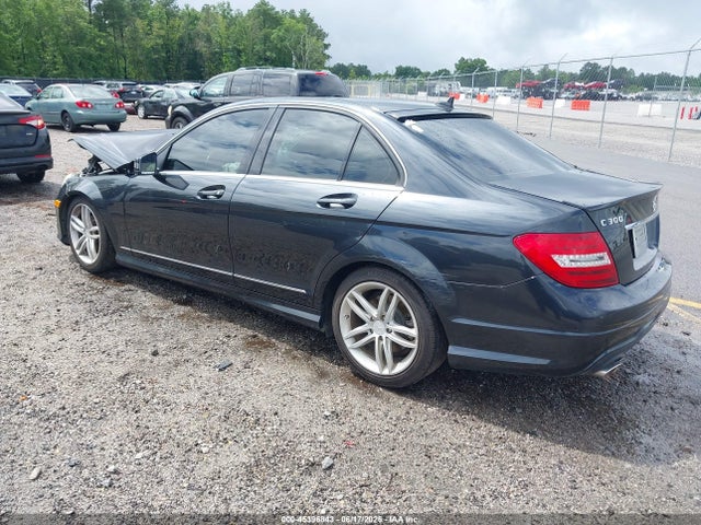 45396843 :رقم المزاد ، WDDGF8BB0CA697197 vin ، 2012 Mercedes-benz C 300 Sport 4matic مزاد بيع