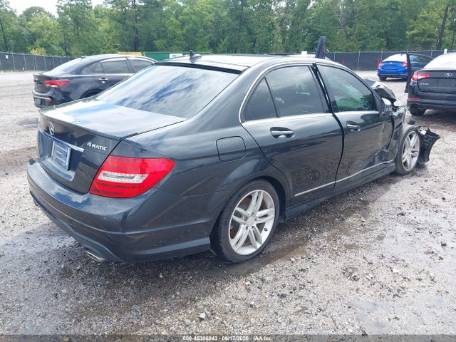 45396843 :رقم المزاد ، WDDGF8BB0CA697197 vin ، 2012 Mercedes-benz C 300 Sport 4matic مزاد بيع