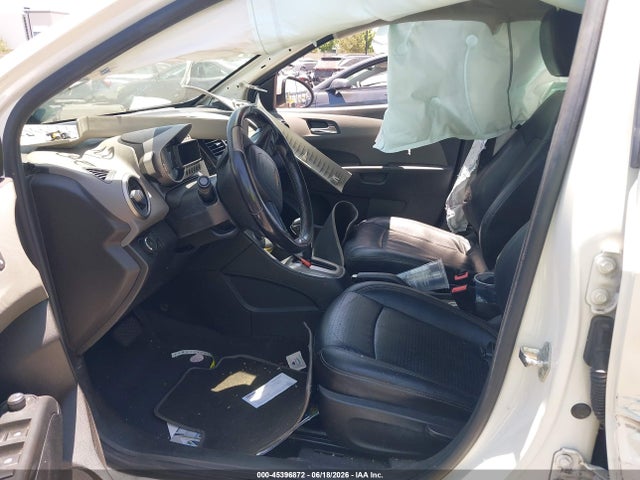 Chevrolet Sonic Ltz Auto 2015 1G1JE6SB1F4107026 Image 5