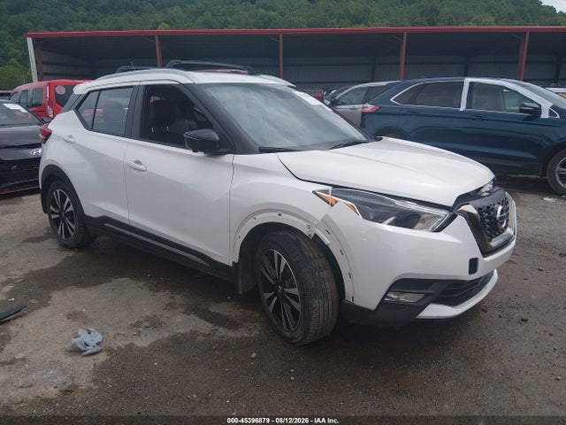 2020 Nissan Kicks Sr Xtronic Cvt მანქანა იყიდება აუქციონზე, vin: 3N1CP5DVXLL478562, აუქციონის ნომერი: 45396879