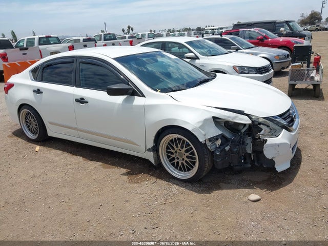 1N4AL3AP0GN333939 auction archive image