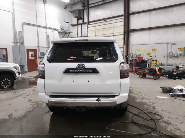 Toyota 4runner Trail Premium 2016 JTEBU5JR9G5379967 Image 16