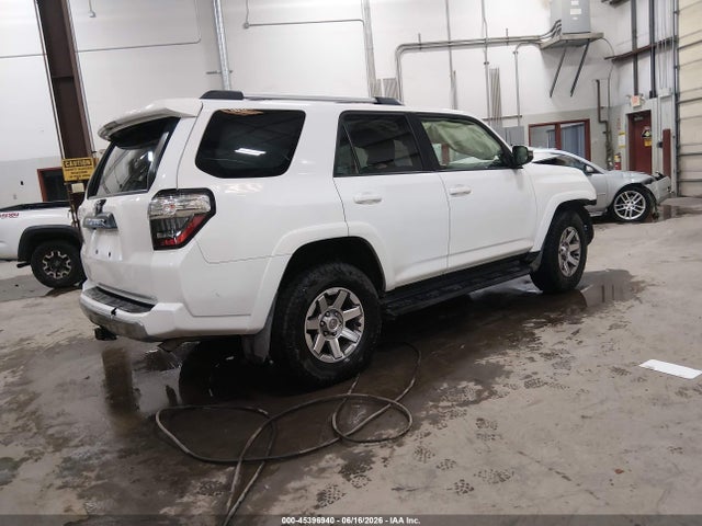 Toyota 4runner Trail Premium 2016 JTEBU5JR9G5379967 Image 4