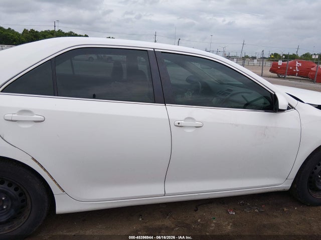 2014 Toyota Camry L მანქანა იყიდება აუქციონზე, vin: 4T4BF1FK0ER341972, აუქციონის ნომერი: 45396944