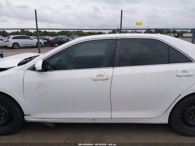2014 Toyota Camry L მანქანა იყიდება აუქციონზე, vin: 4T4BF1FK0ER341972, აუქციონის ნომერი: 45396944