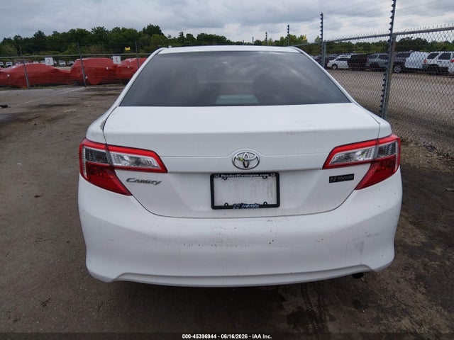 2014 Toyota Camry L მანქანა იყიდება აუქციონზე, vin: 4T4BF1FK0ER341972, აუქციონის ნომერი: 45396944