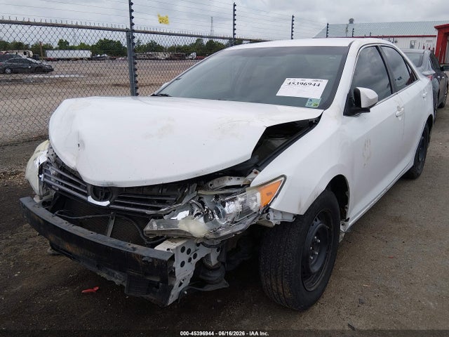 2014 Toyota Camry L მანქანა იყიდება აუქციონზე, vin: 4T4BF1FK0ER341972, აუქციონის ნომერი: 45396944