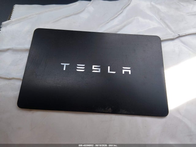 Продажа на аукционе авто 2023 Tesla Model Y Awd/long Range Dual Motor All-wheel Drive, vin: 7SAYGDEE7PF852693, номер лота: 45396952
