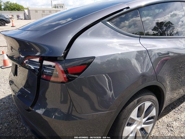Продажа на аукционе авто 2023 Tesla Model Y Awd/long Range Dual Motor All-wheel Drive, vin: 7SAYGDEE7PF852693, номер лота: 45396952