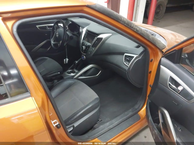 Aukcja sprzedaży 2013 Hyundai Veloster Base W/black, vin: KMHTC6AD0DU107729, numer aukcji: 45396996