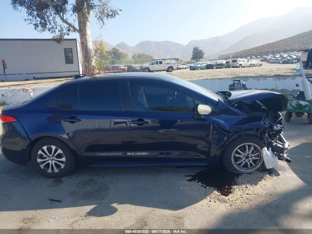 Toyota Corolla Hybrid Le 2022 JTDEAMDE3NJ060954 Image 13