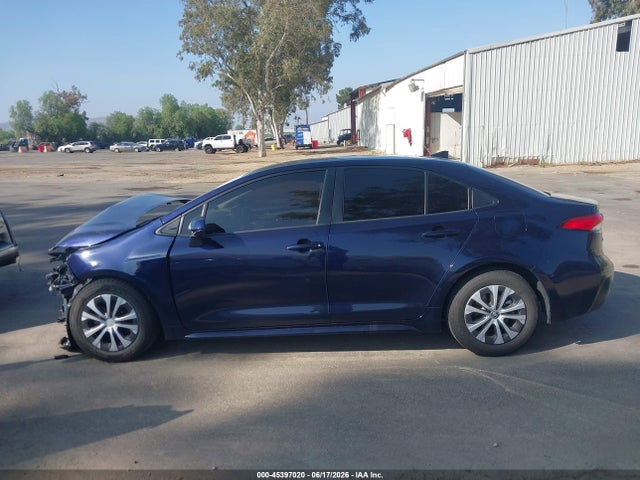 Toyota Corolla Hybrid Le 2022 JTDEAMDE3NJ060954 Image 14