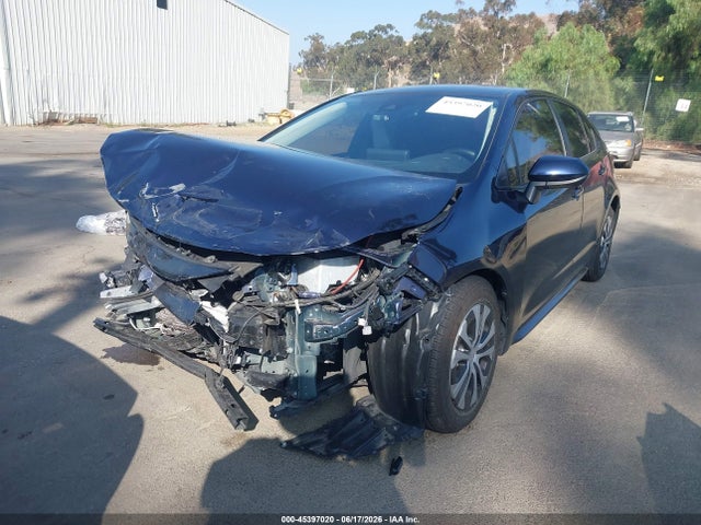 Toyota Corolla Hybrid Le 2022 JTDEAMDE3NJ060954 Image 2