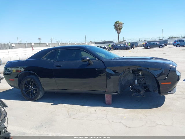 2C3CDZAG8HH554514 Dodge Challenger Sxt Plus