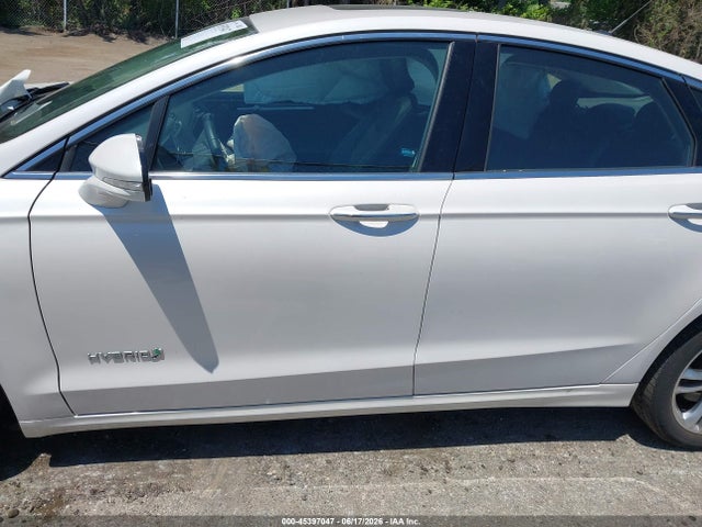 45397047 :رقم المزاد ، 3FA6P0RU2GR377618 vin ، 2016 Ford Fusion Hybrid Titanium مزاد بيع