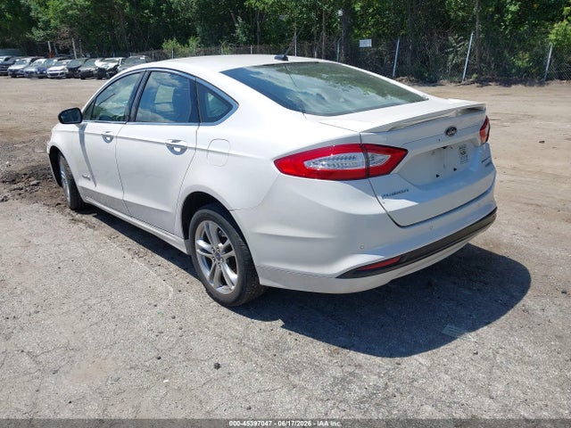 45397047 :رقم المزاد ، 3FA6P0RU2GR377618 vin ، 2016 Ford Fusion Hybrid Titanium مزاد بيع