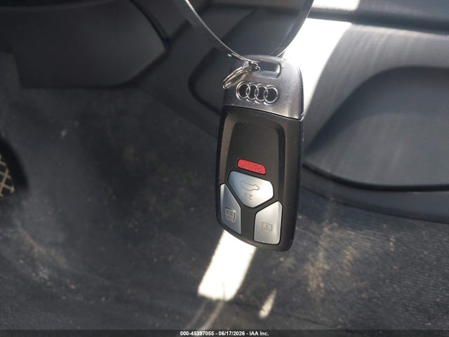 45397055 :رقم المزاد ، WA1LHAF78KD036668 vin ، 2019 Audi Q7 45 Premium/45 Se Premium مزاد بيع