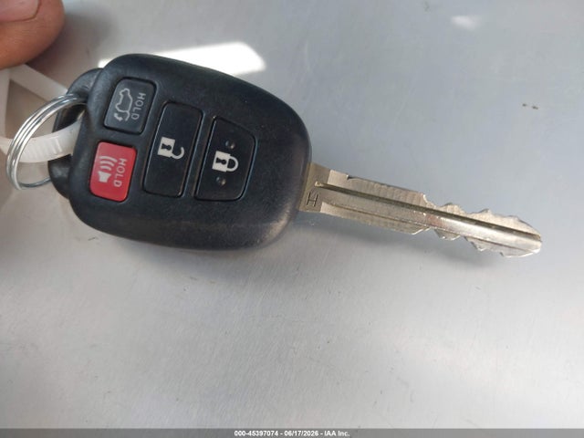 Toyota Rav4 Xle 2017 JTMWFREV7HJ103004 Image 11