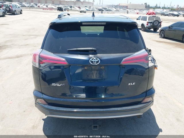 Toyota Rav4 Xle 2017 JTMWFREV7HJ103004 Image 17