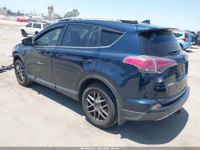 Toyota Rav4 Xle 2017 JTMWFREV7HJ103004 Image 3