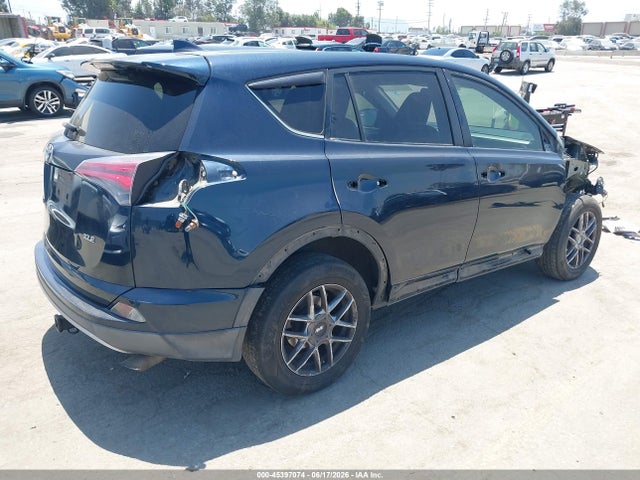 Toyota Rav4 Xle 2017 JTMWFREV7HJ103004 Image 4