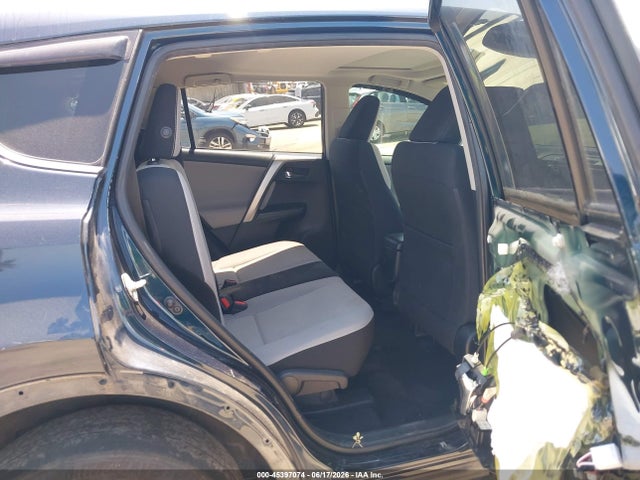 Toyota Rav4 Xle 2017 JTMWFREV7HJ103004 Image 8