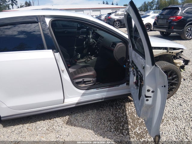 3VW5T7AJ4HM364814 Volkswagen JETTA GLI