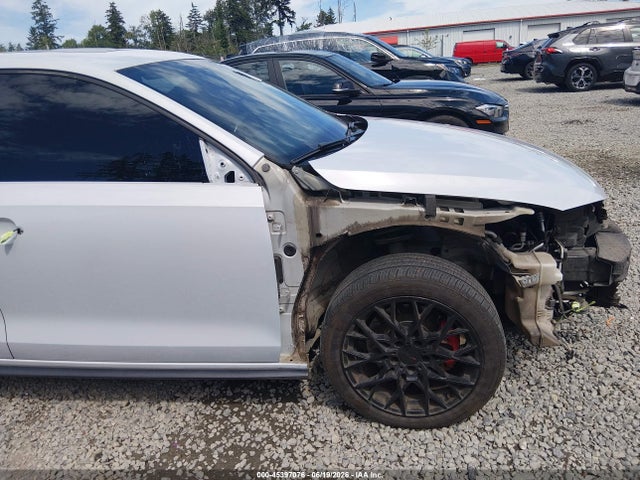 3VW5T7AJ4HM364814 Volkswagen JETTA GLI
