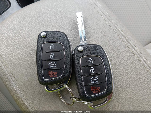 45397118 :رقم المزاد ، 5NPE24AA2JH688263 vin ، 2018 Hyundai Sonata Eco مزاد بيع