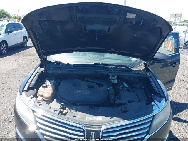 Продажа на аукционе авто 2015 Lincoln Mkc, vin: 5LMCJ2A9XFUJ15542, номер лота: 45397124