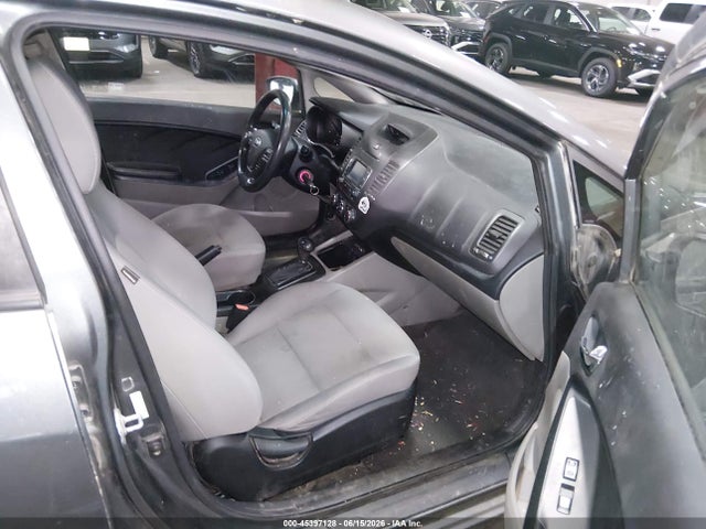 Продажа на аукционе авто 2016 Kia Forte Lx, vin: KNAFX4A60G5497111, номер лота: 45397128