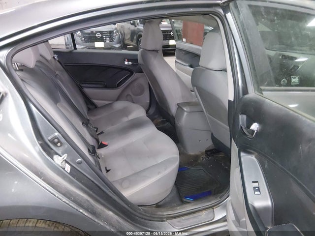 Продажа на аукционе авто 2016 Kia Forte Lx, vin: KNAFX4A60G5497111, номер лота: 45397128