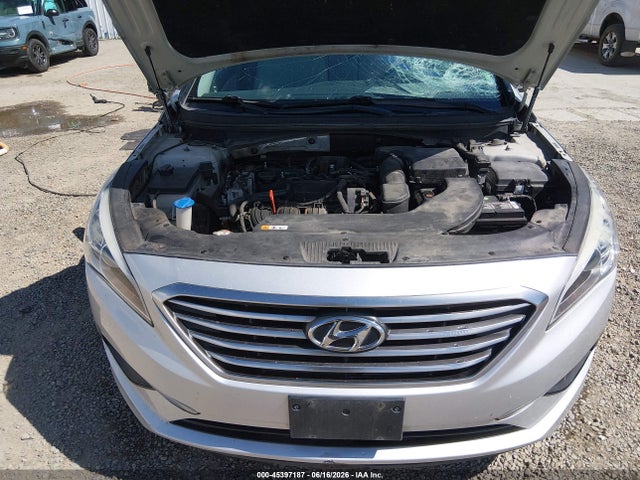 Hyundai SONATA SE 2016 5NPE24AF9GH302541 Image 10