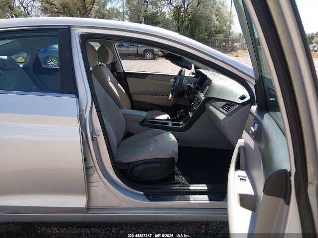 Hyundai SONATA SE 2016 5NPE24AF9GH302541 Image 5