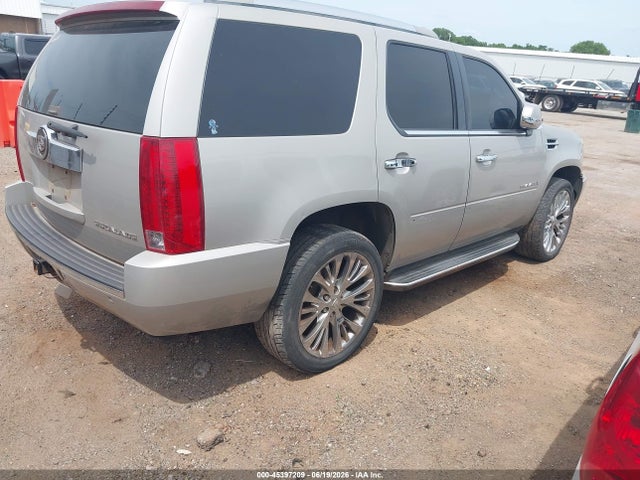 2008 Cadillac Escalade Standard მანქანა იყიდება აუქციონზე, vin: 1GYFK638X8R117837, აუქციონის ნომერი: 45397209
