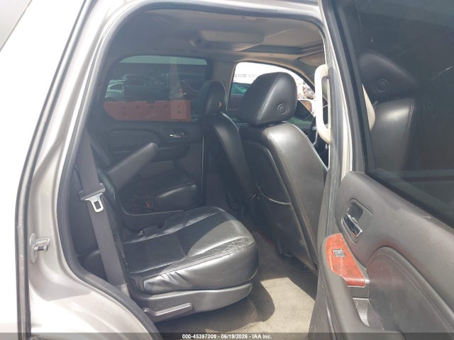 2008 Cadillac Escalade Standard მანქანა იყიდება აუქციონზე, vin: 1GYFK638X8R117837, აუქციონის ნომერი: 45397209