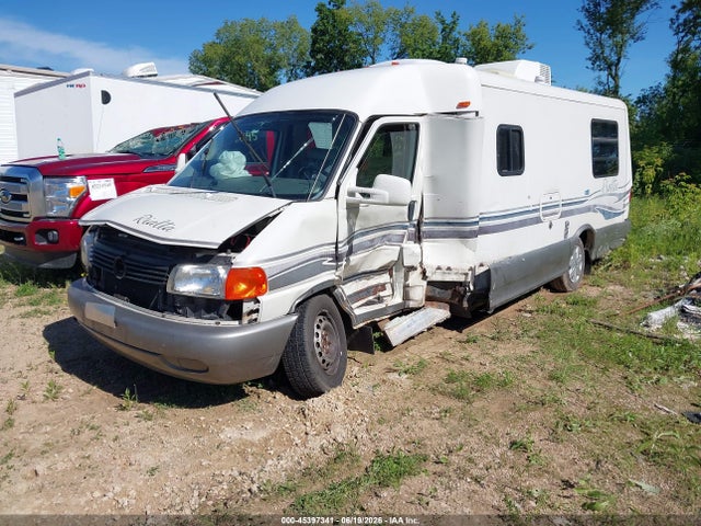 1999 Volkswagen Eurovan მანქანა იყიდება აუქციონზე, vin: WV3AH2704XH111383, აუქციონის ნომერი: 45397341