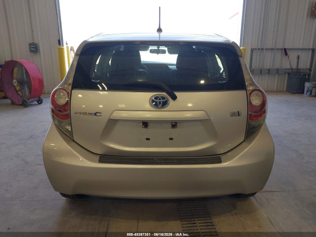 Toyota Prius C Two 2014 JTDKDTB3XE1570966 Image 16