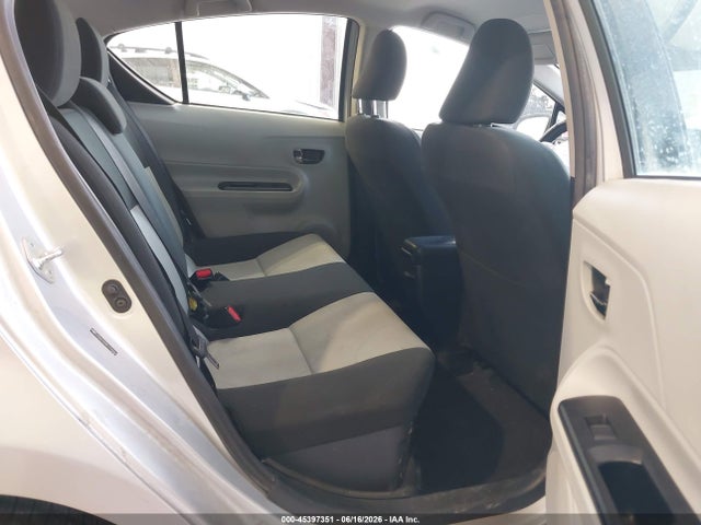 Toyota Prius C Two 2014 JTDKDTB3XE1570966 Image 8