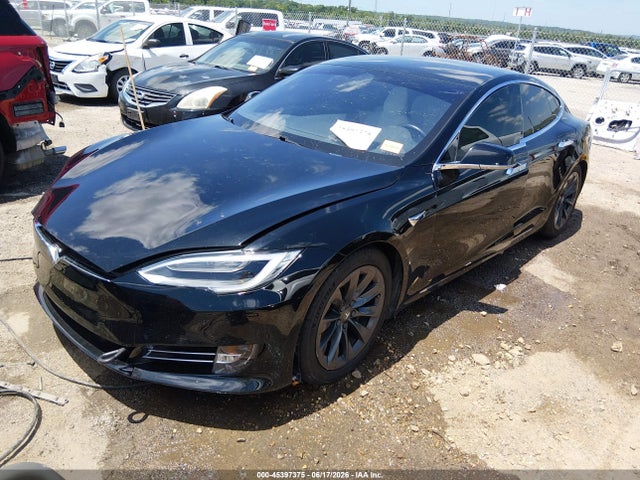 2018 Tesla Model S 100d/75d/p100d მანქანა იყიდება აუქციონზე, vin: 5YJSA1E20JF296842, აუქციონის ნომერი: 45397375