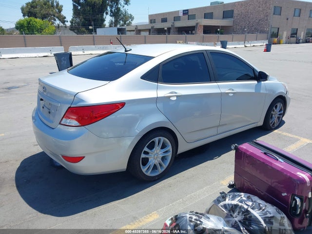 Hyundai ACCENT SE 2017 KMHCT4AE9HU196509 Image 4