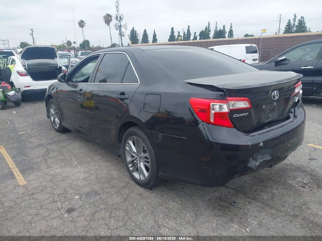 4T1BF1FK8EU433602 Toyota CAMRY SE