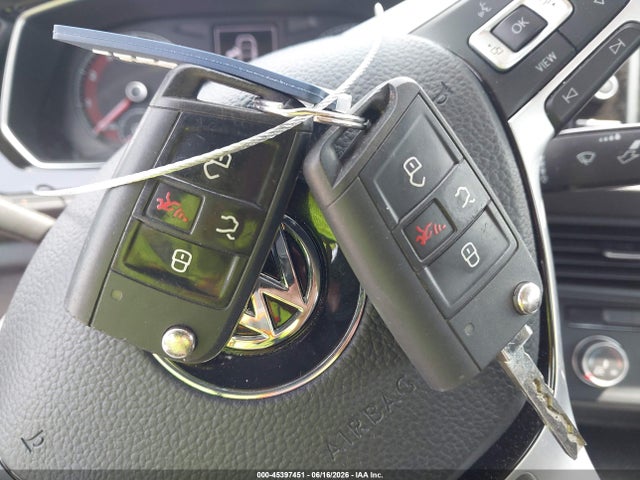 Продаж на аукціоні авто 2019 Volkswagen Jetta 1.4t R-line/1.4t S/1.4t Se, vin: 3VWC57BU5KM078553, номер лоту: 45397451